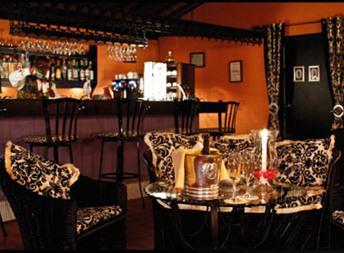 Le Bistro French Restaurant