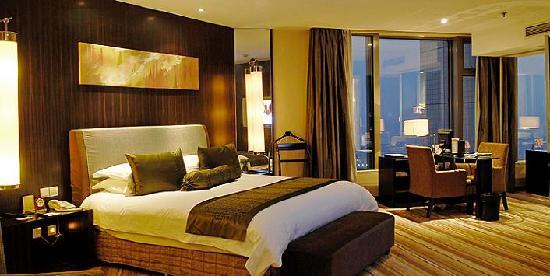 Celebrity City Hotel