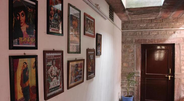 Geeta Mahal( Home Stay )