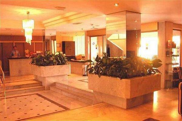 Hotel Apartamentos El Faro