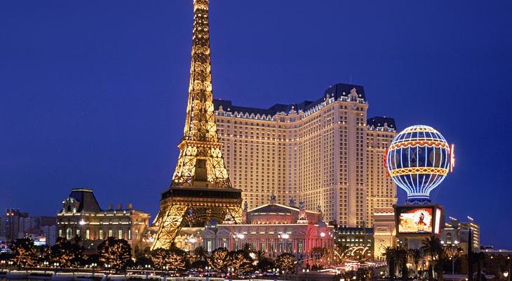 Eiffeltower vs. Stratosphere Las Vegas - Comparison