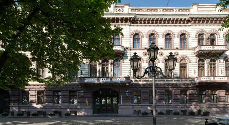 Londonskaya Hotel
