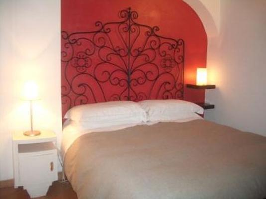 Rubra Bed & Breakfast & Apartments