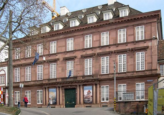 Basel Historical Museum - Haus zum Kirschgarten