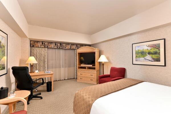 Edward Hotel & Conference Center