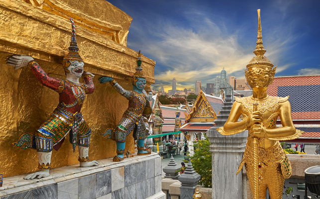 Temple of the Emerald Buddha (Wat Phra Kaew)