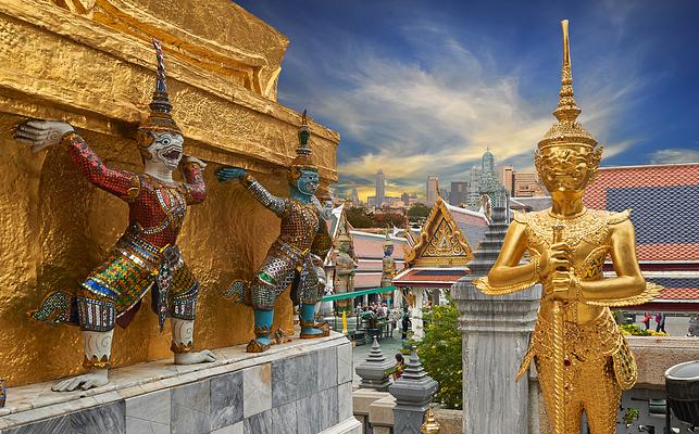 Temple of the Emerald Buddha (Wat Phra Kaew)