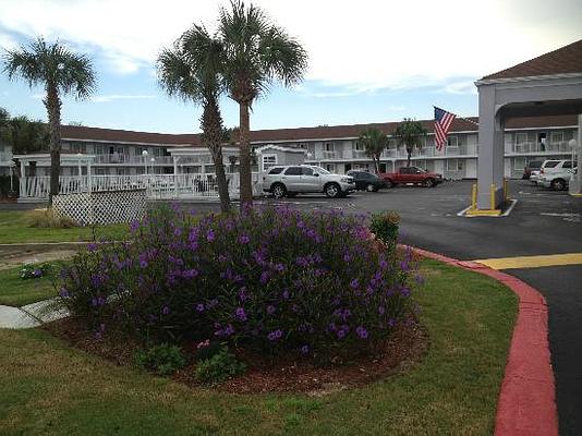 Destin Inn & Suites