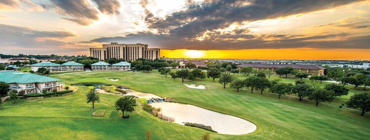 The Ritz-Carlton Dallas, Las Colinas
