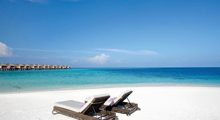 Constance Moofushi Maldives