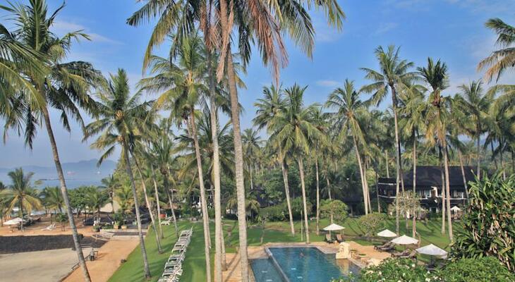 Candi Beach Resort & Spa