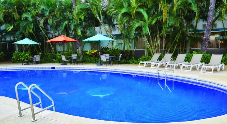 Airport Honolulu Hotel, Trademark Collection By Wyndham