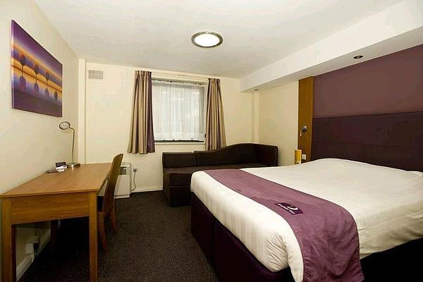 Premier Inn Belfast City Centre (Alfred Street) hotel