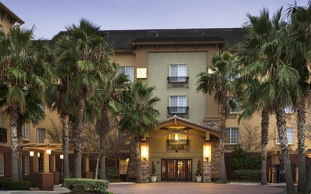 Larkspur Landing Extended Stay Suites Folsom
