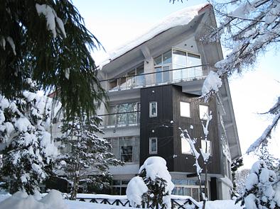 The Ridge Hotel & Apartments