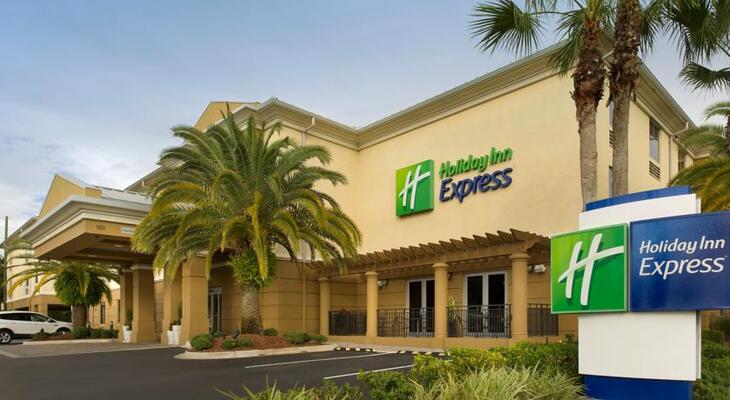 Holiday Inn Express Jacksonville Beach, an IHG Hotel