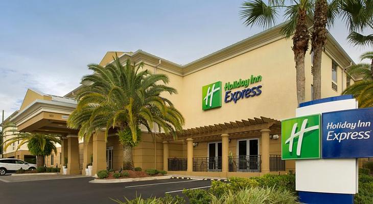 Holiday Inn Express Jacksonville Beach, an IHG Hotel