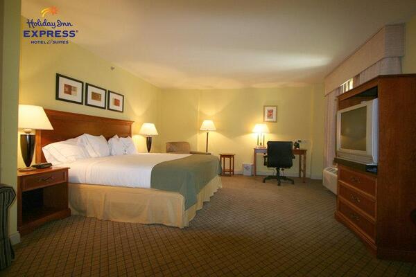 Holiday Inn Express & Suites Trincity Trinidad Airport