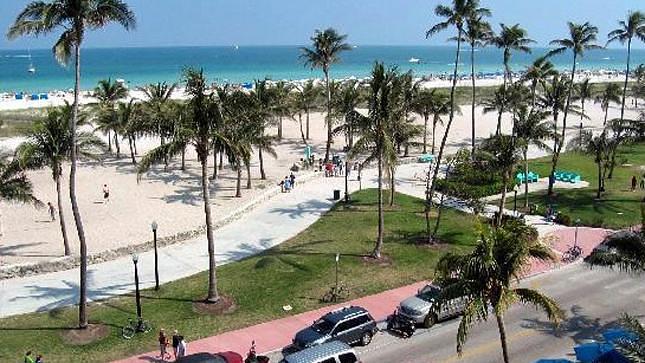 Lummus Park Beach