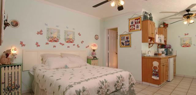 Green Acres Cottages