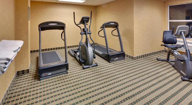 Country Inn & Suites by Radisson, Niagara Falls, ON