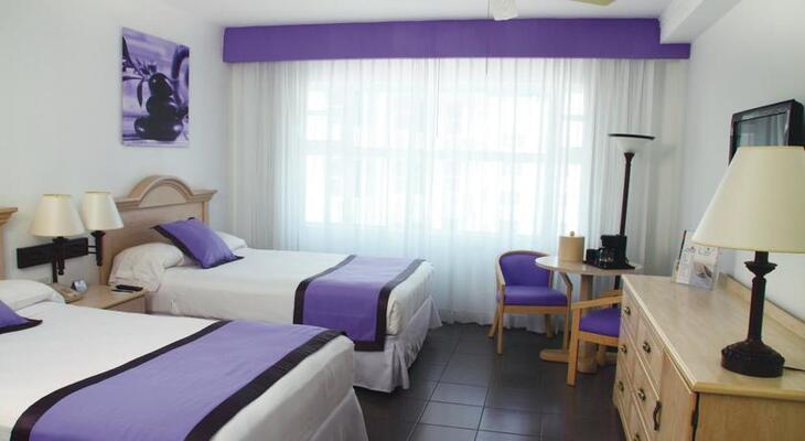 Hotel Riu Plaza Miami Beach