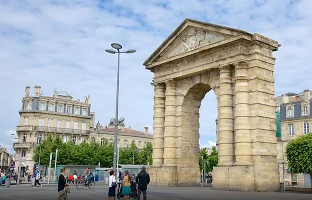 Place de la Victoire