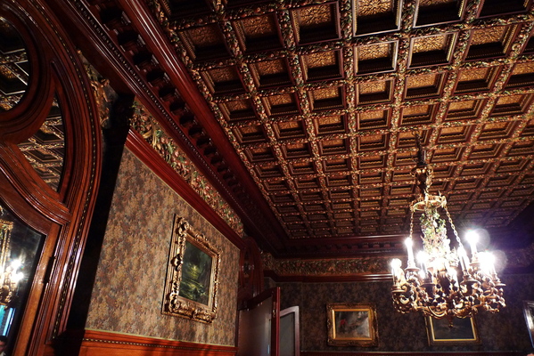 Chateau Dufresne (Dufresne House)