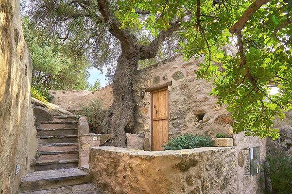 White River Cottages - Rustic minimalist Holiday Houses