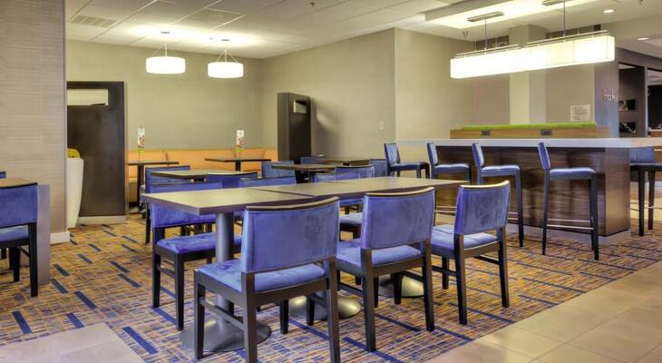 Courtyard Raleigh Crabtree Valley