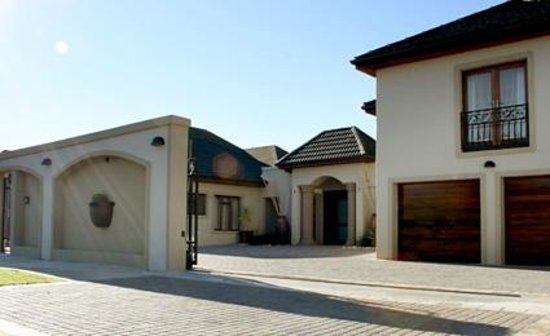 Manor 38