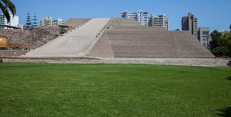 Huaca Huallamarca