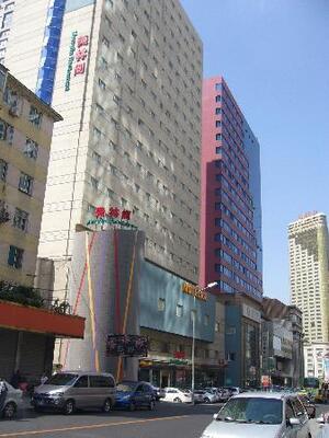 Hidden Hotel Friendship Square