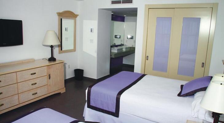 Hotel Riu Plaza Miami Beach