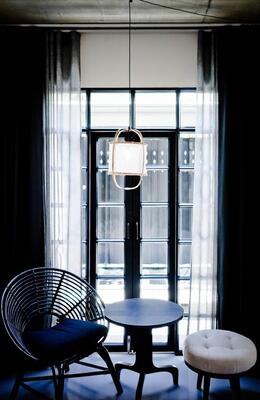 Hotel Ping Silhouette