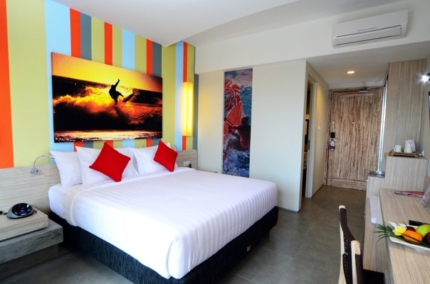 Bliss Surfer Hotel