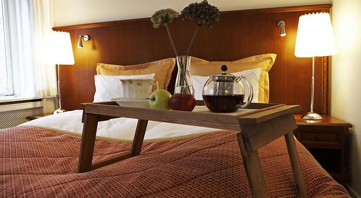 Ascot Hotel