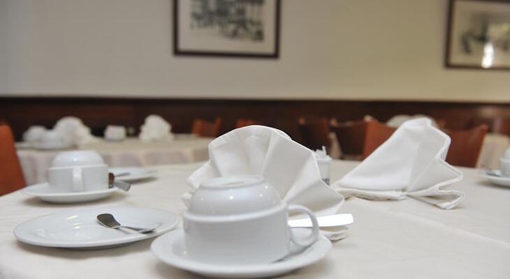 Hotel Aveiro Center