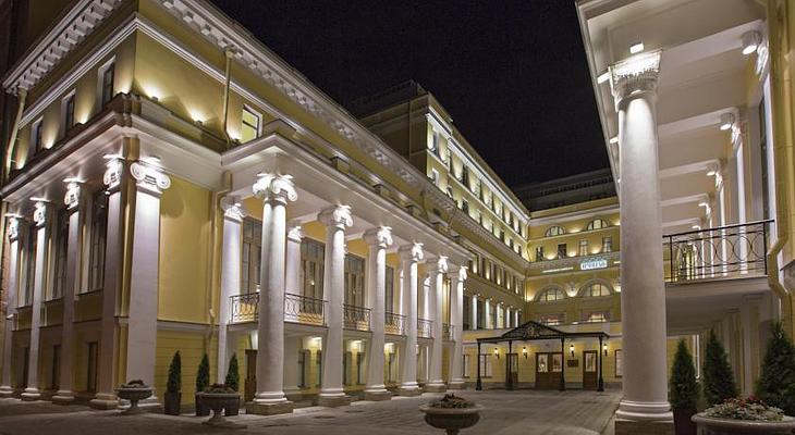 The State Hermitage Museum Official Hotel