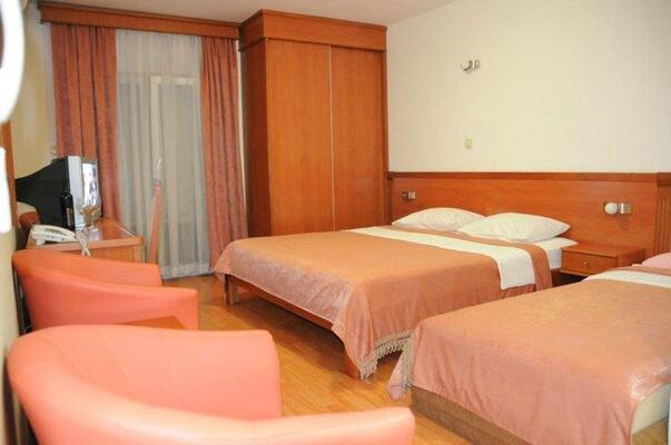 Apartments Mena