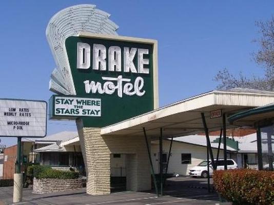 Drake Motel