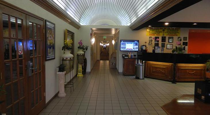 Best Western Carlton Suites