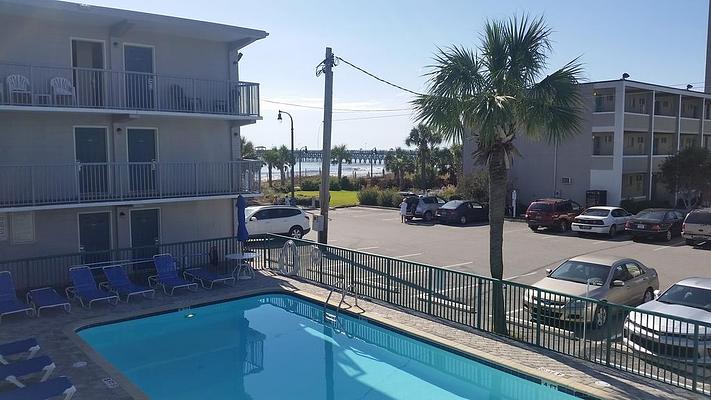 Admiral Motor Inn