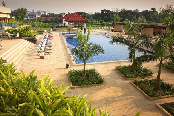 Radisson Blu Dhaka Water Garden