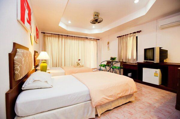 Kaw Kwang Beach Resort