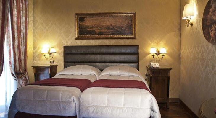 Hotel Royal Court