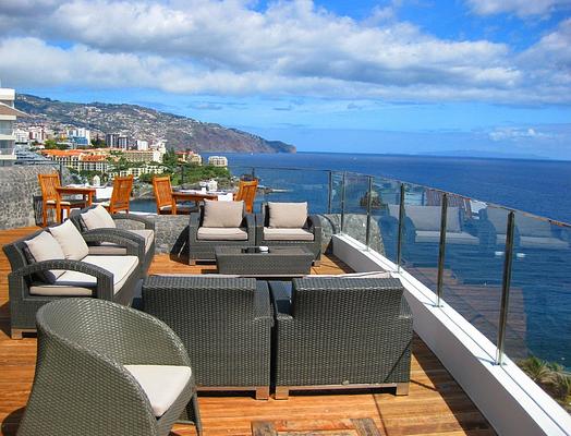 Madeira Regency Cliff