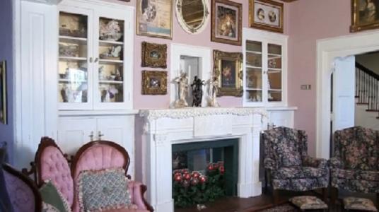 Lockheart Gables Romantic Bed & Breakfast
