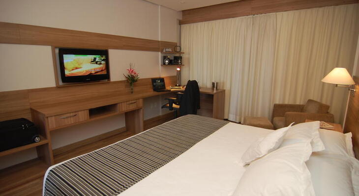 Everest Porto Alegre Hotel