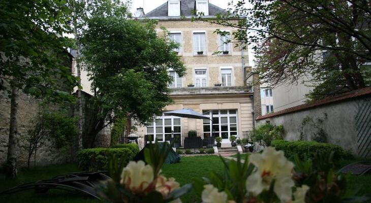 La Demeure des Sacres